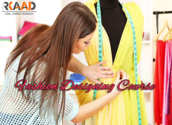 One Month Fashion Designing Course in Delhi